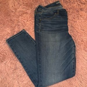 American Eagle super stretch jeans